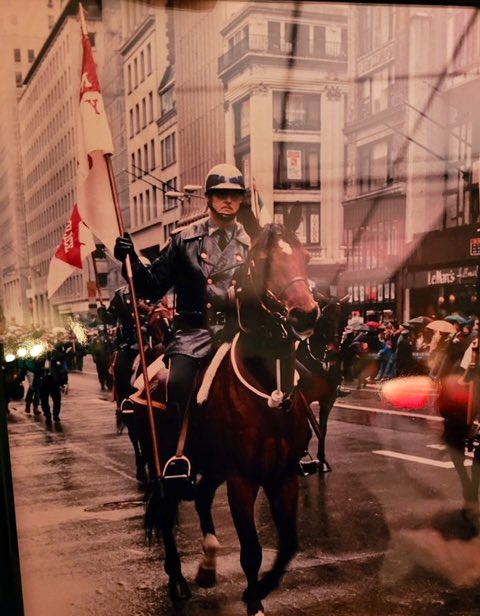NYPDCeremonial's tweet photo. 🐴 #NYPDMountedUnit 🐎 Retiree PO James Lynch solemn funeral service today. James retired in 2000 and served his country @USNavy.
Rest In Peace Officer
#DualService 🇺🇸👮🏻♂️
#CarmelNY
#USNAVYVET https://t.co/wUFrBWUzYb