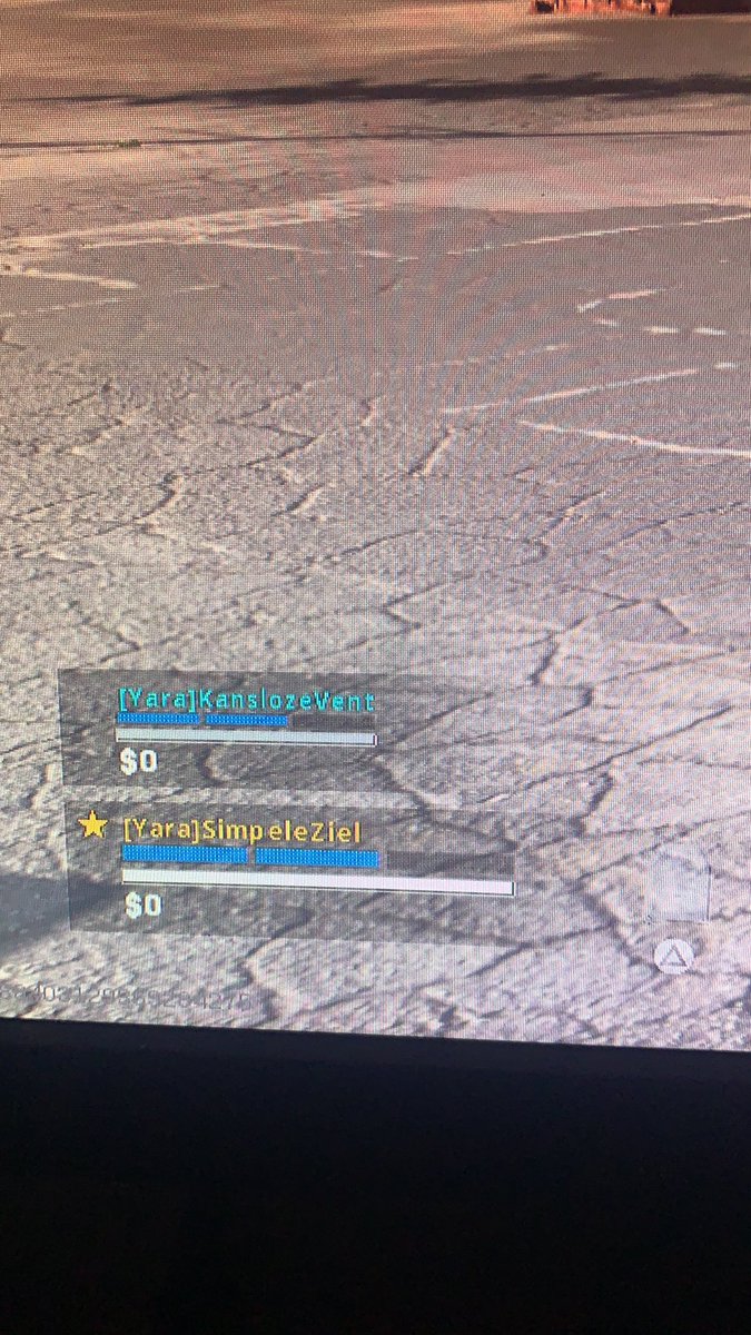roy24o's tweet photo. @YaraskyGaming wanneer kom je meespelen met de God Squad !! https://t.co/wSEP1oMgOW