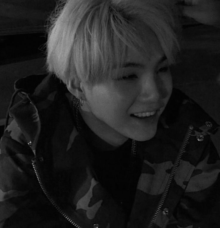 how to make your twitter an achromatic colour; a dangerous thread