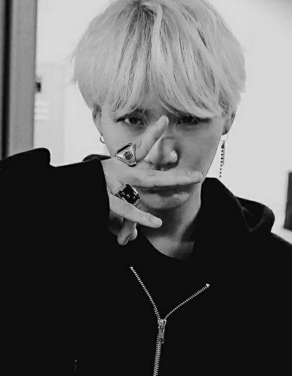 how to make your twitter an achromatic colour; a dangerous thread