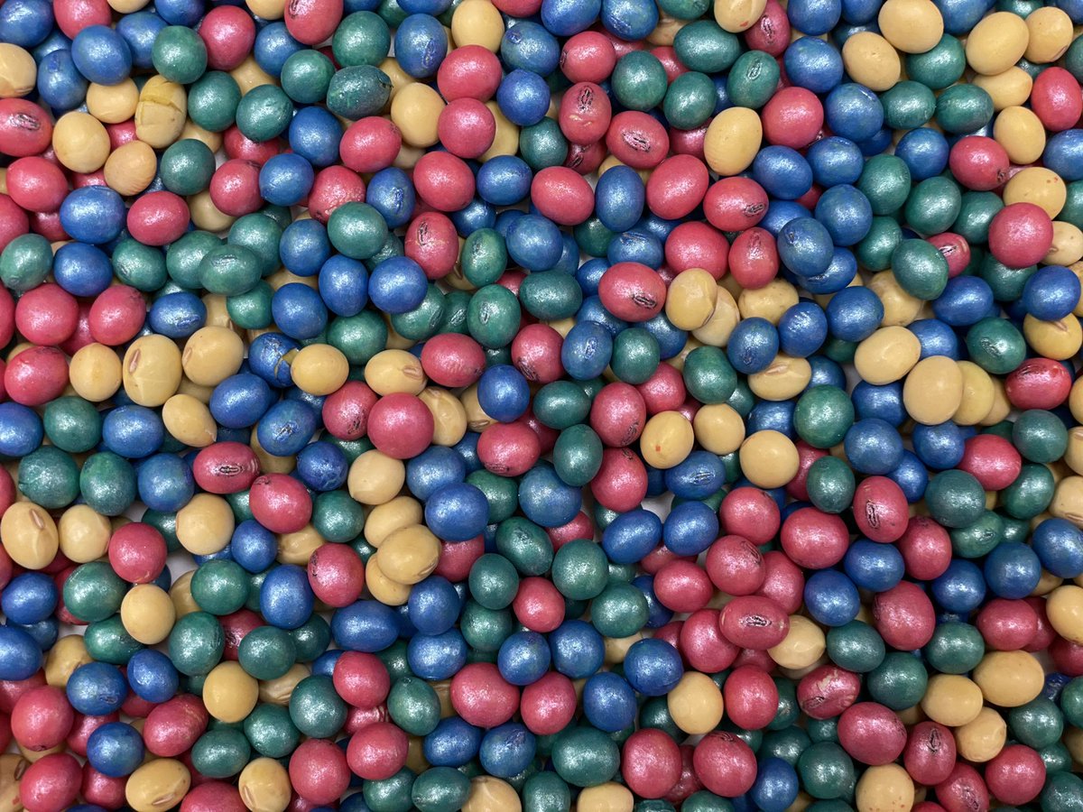 DirectEntInc's tweet photo. #LetsTalk about #CustomBlending. Custom Blending is flexibility when
 you pick the a.i.’s of your choice for #Fungicides and/or #Insecticides
 that best fit your soil types while adding in #Colorants and/or #Polymers to achieve the appearance you desire. #TheDEIDifference https://t.co/a4wWwoQGIr