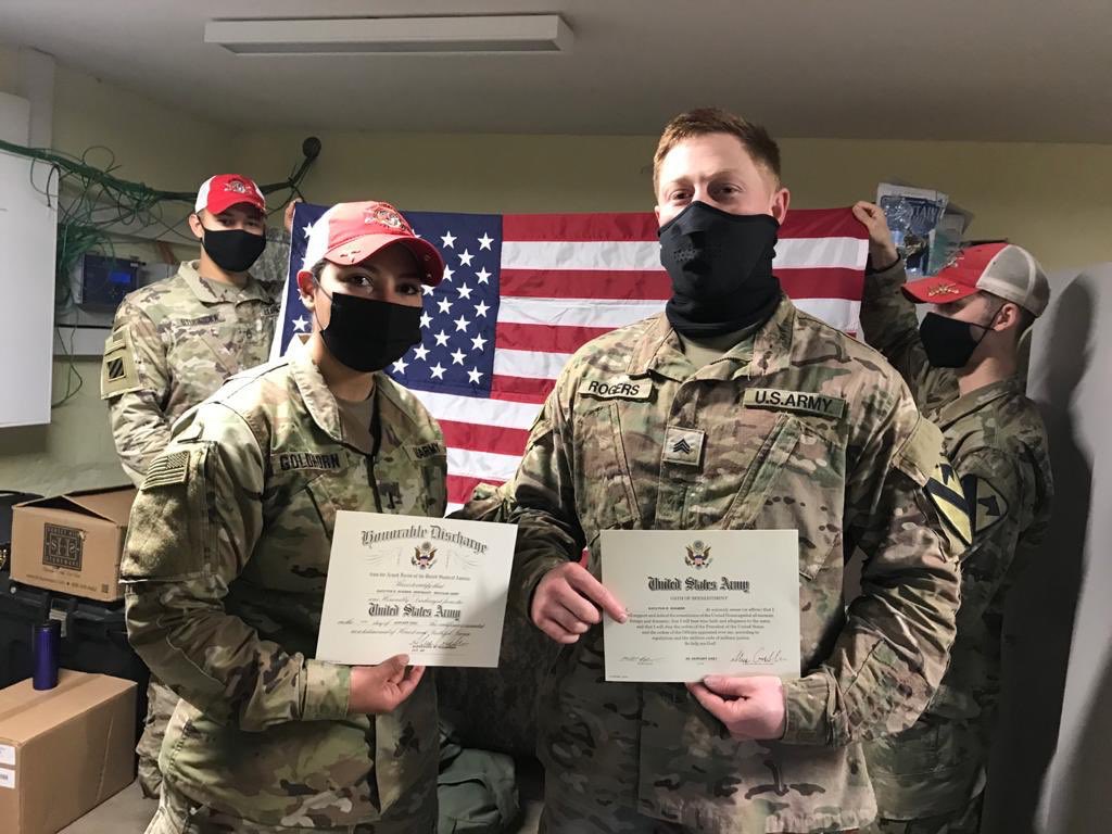 1stSQDN7thCAV's tweet photo. SGT Rogers re-enlisting for another 4 years. Always an excellent day when Troopers love what they do! #TroopersFirst #StrongEurope #AtlanticResolve #StrongerTogether #PeopleFirst #PhantomLethal #IRONHORSE #GarryOwen #FirstTeam #AlwaysAttack #ArmyCOVID19Fight https://t.co/IDXvK9X2Sc
