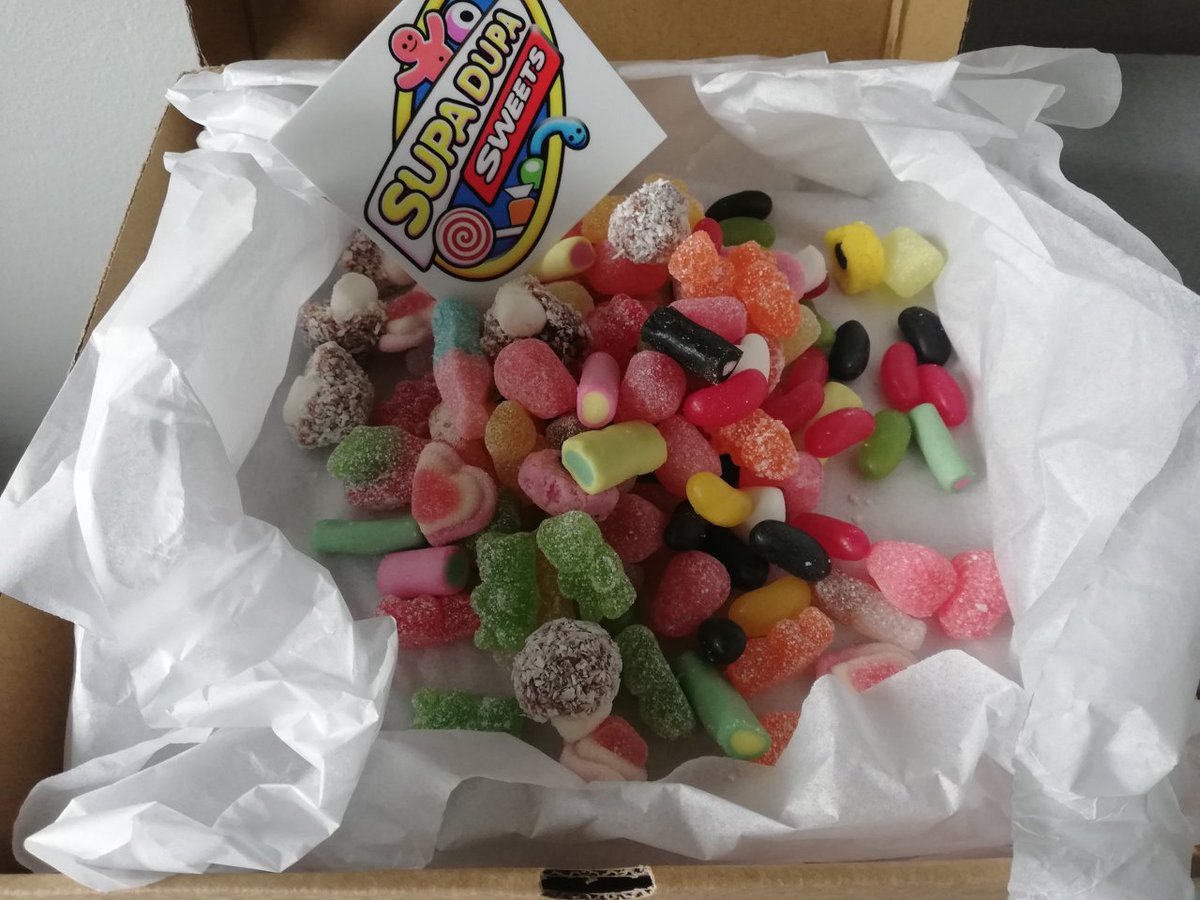 SupaDupaSweets's tweet photo. Congratulations Jason May @vannilamice
Horse racing,Cricket and #Bristol City. Enjoys a Fine Ale. Proud to work for the #NHS :) #Somerset #TwitterWinner / Free 500g 12 varieties 🍬 #SupaDupaSweets pse Dm us your posting info 📩 we'll pop in post to you 👉 Mon 01/02/2021👍 https://t.co/9BDozIcGF0