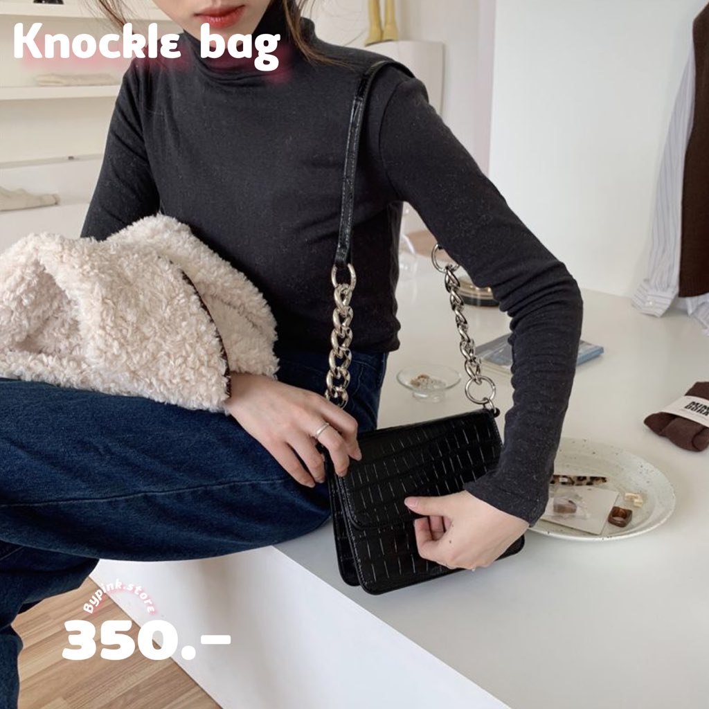 Bypinkstore's tweet photo. 🌈Knockle bag 
💰350
🚩size 19x15x6cm 
🚩หนัง PU กันน้ำ 
🚩สายหนังสั้นยาว 84cm (ไม่รวมโซ่)
🚩สายหนังยาว ยาว 132cm (ไม่รวมโซ่)
#กระเป๋าผู้หญิง #กระเป๋า #กระเป๋าสะพาย #กระเป๋าสวยๆ #กระเป๋าวินเทจ #กระเป๋าสะพายไหล่ #กระเป๋าเป้ #กระเป๋าถือ #กระเป๋าแฟชั่นเกาหลี #���ระเป๋าหนัง #หนังpu https://t.co/NdYCi87B1g