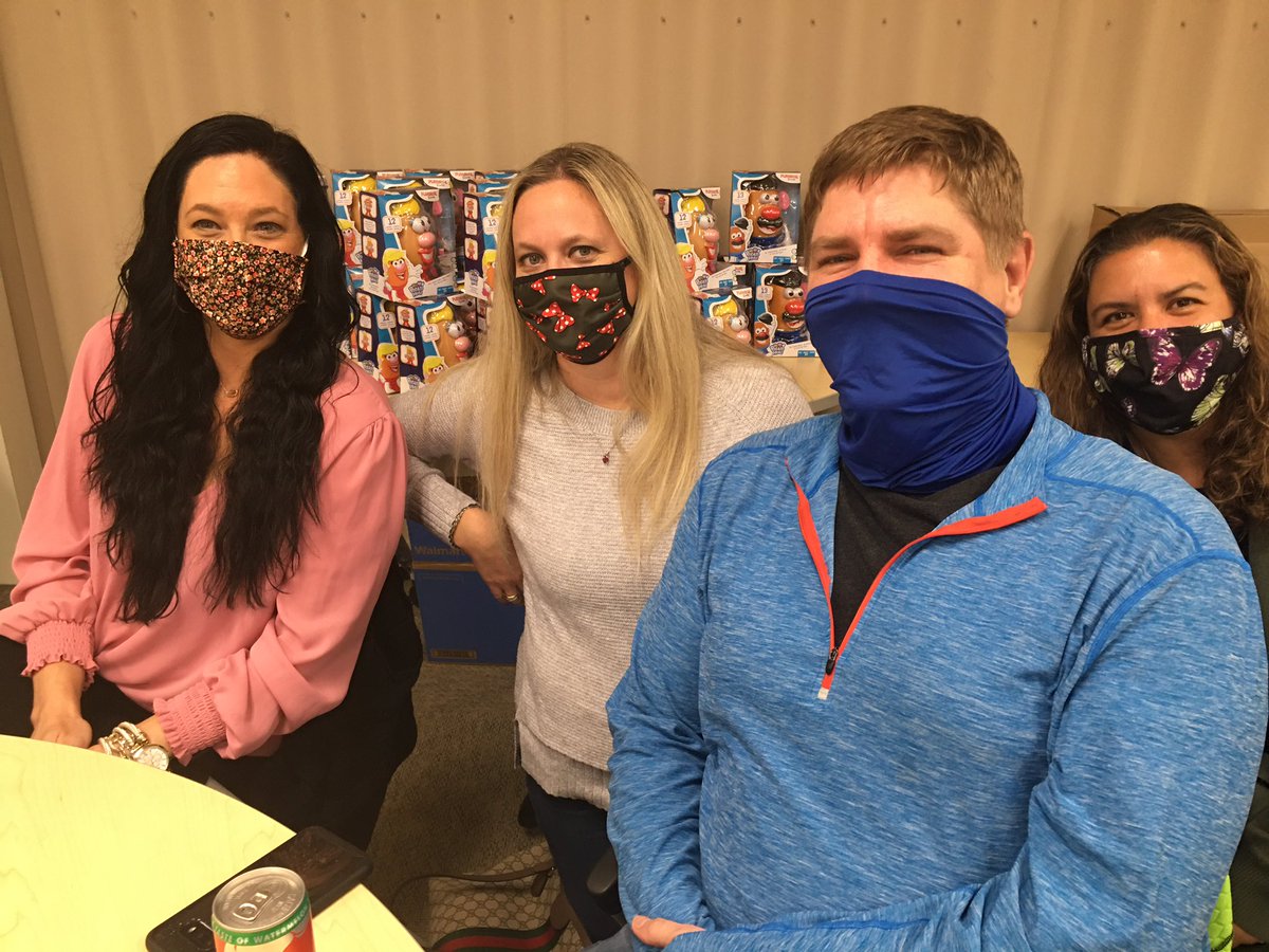 RenStLucie's tweet photo. NEI 3D Leadership with @ByronErnest ! Ms Todd, Ms Grillo, Mr Slandzicki and Ms Manalo all attending this year’s program #RCSSL #RCSSLpride #CSUSA #csusaproud #leadership #LeadershipDevelopment @CSUSAhq @galatop1 @EddieRuiz531 @CSUSAJonHage https://t.co/kLLRTQOSGT