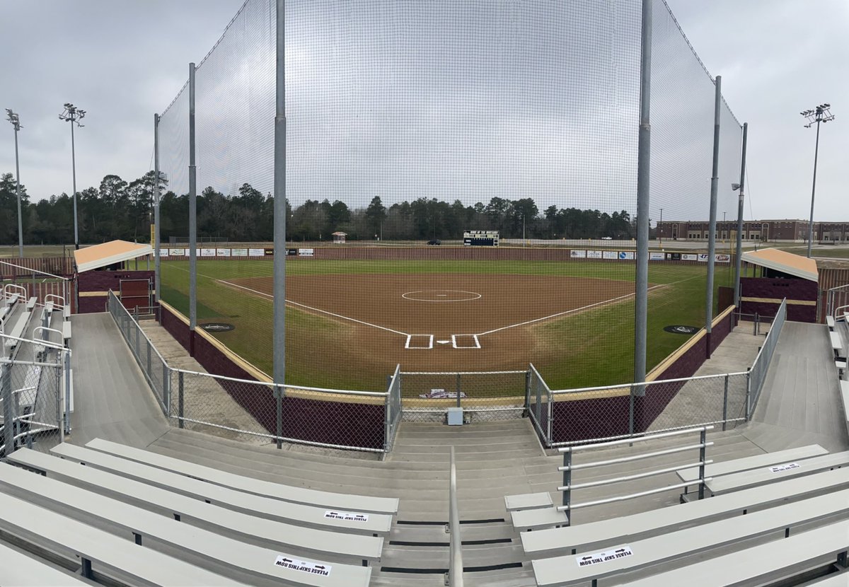 Coach_Guerra's tweet photo. 2 weeks of hard work and we finally made it to GAME DAY!!!! Come out and support 10 &amp; 11:30! #lionmode https://t.co/oeJOJIvH2i