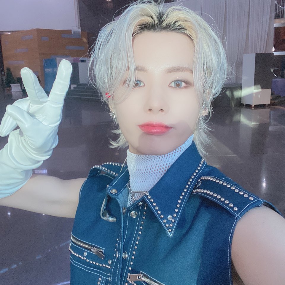 ELASTofficial's tweet photo. 벌써 끝이네용..ㅠㅠㅠ 힝
내일 공카에 길~~게 올게용❣️
고생했다요😢😢
뀨!

#ELAST #엘라스트 #wonhyuk #원혁 https://t.co/th8XG3u6I0
