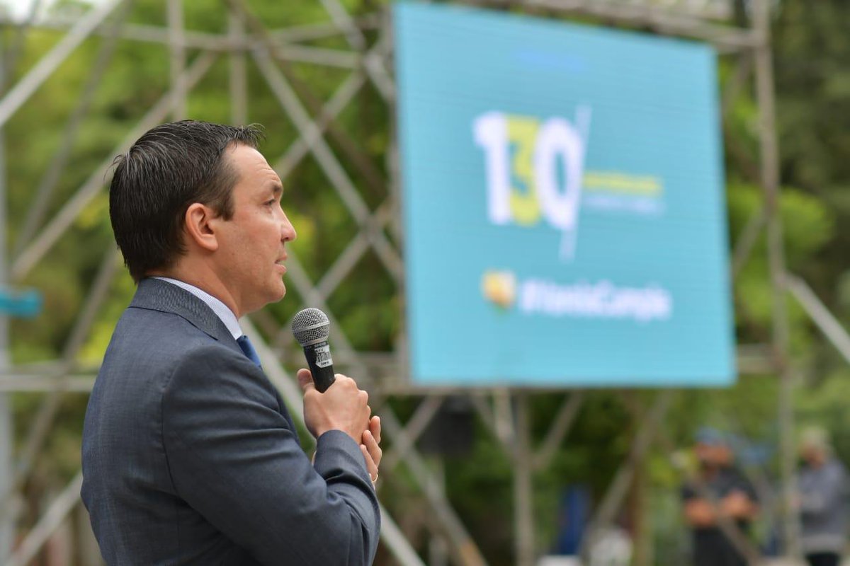 Andreswatsonok's tweet photo. Hoy los varelenses cumplimos 130 años de nuestro querido distrito. Nos toca celebrarlo en un año atípico,  pero estamos más unidos que nunca con el mismo compromiso de seguir construyendo juntos el distrito que nos merecemos. 
¡Feliz aniversario vecinos y vecinas! 

#VarelaCumple https://t.co/8gkFnFvNPh