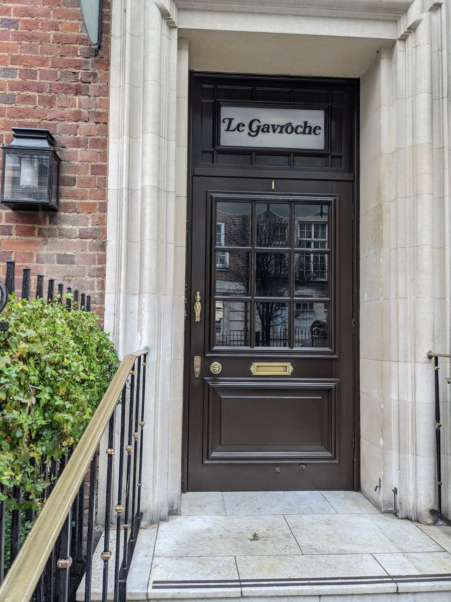 taztay1975's tweet image. One day. I can&apos;t wait 😁👌
@michelrouxjr #legavroche #finedining  #favechef