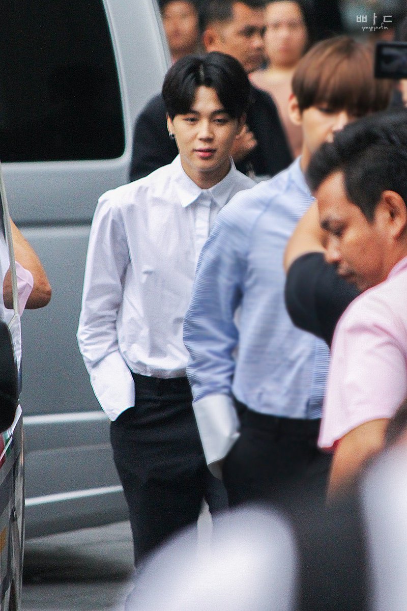 park jimin leaving models jobless — a thread: