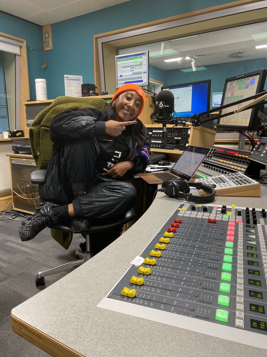 jamzsupernova tweet media