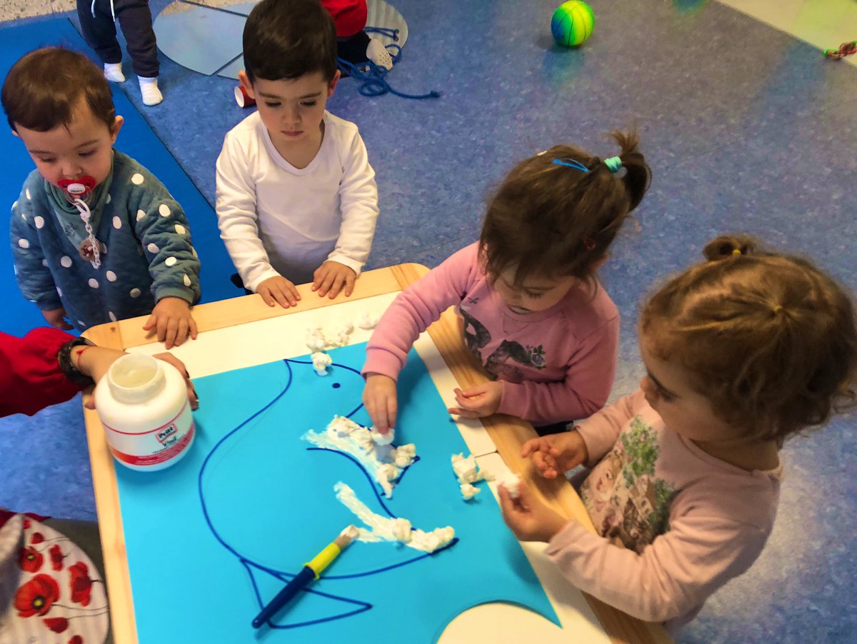 SPAHAURE's tweet photo. Horrela ospatu dugu Haur Eskolan, Bakearen eguna. #0urte #urte1 #2urte #Bakea #Peace #Paz @haurreskolaSPA @SPAhaurhezkuntz @sanpedrobilbao @ColegioCabrini https://t.co/C7TRaXUtjC