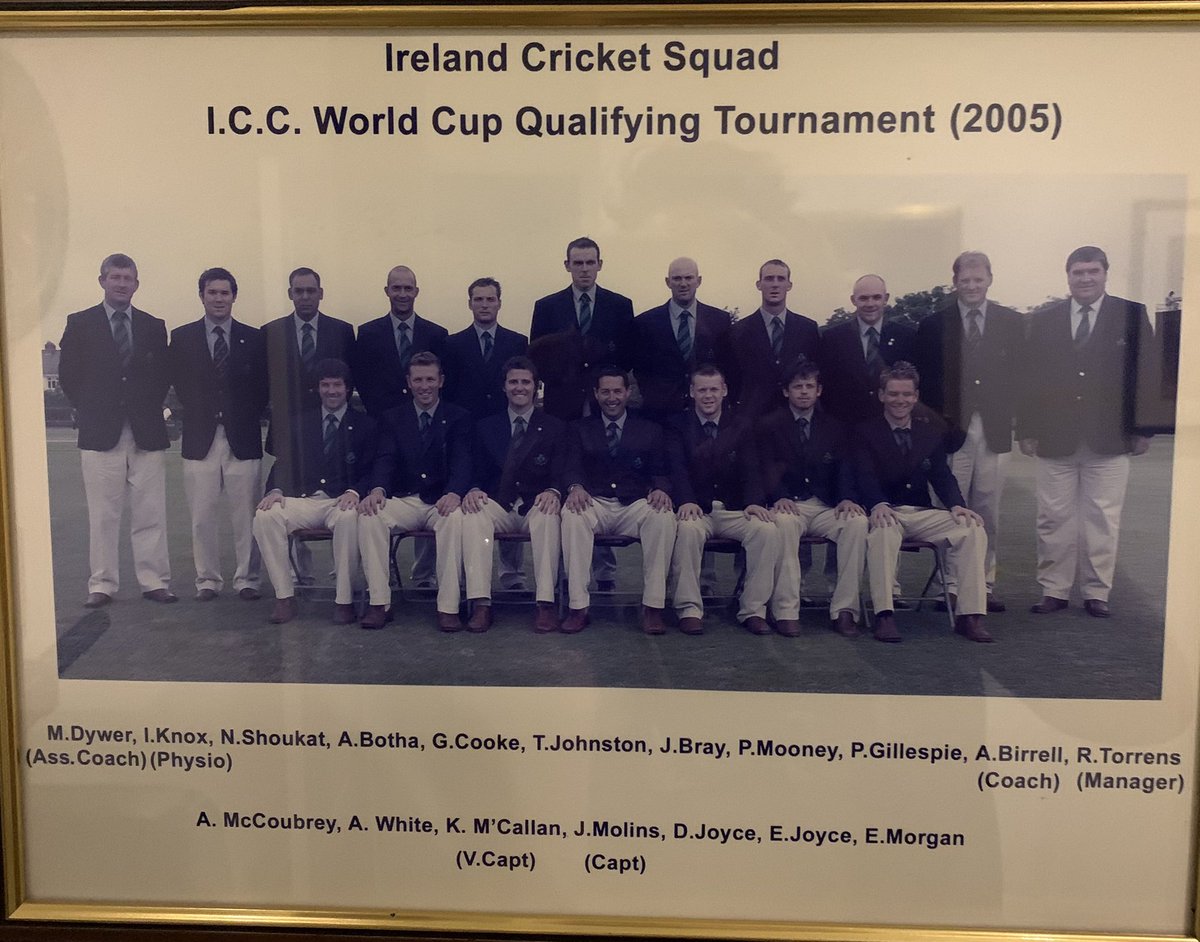 Just came across this photo that Roy framed and printed for each member of @Irelandcricket squad. Not a bad side that!!