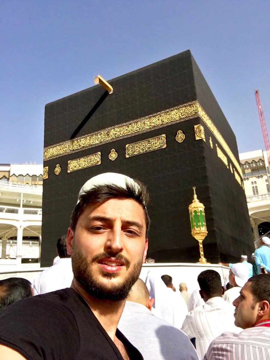 Kabe aşkımız #KabeKutsalımızdır❗️
#Kabemedokundurtmam 
#KabemizKutsaldır