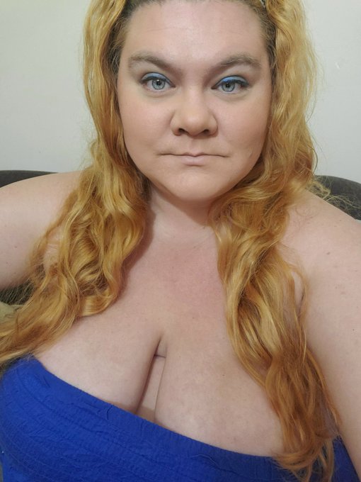 "You get in life what you have the courage to ask for." - Oprah Winfrey  What are you asking for today<a href="/tag/modelmonday"class="tags"><span>#modelmonday</span></a><a href="/tag/socialmedia"class="tags"><span>#socialmedia</span></a><a href="/tag/sexwork"class="tags"><span>#sexwork</span></a><a href="/tag/sexworkis"class="tags"><span>#sexworkis</span></a>