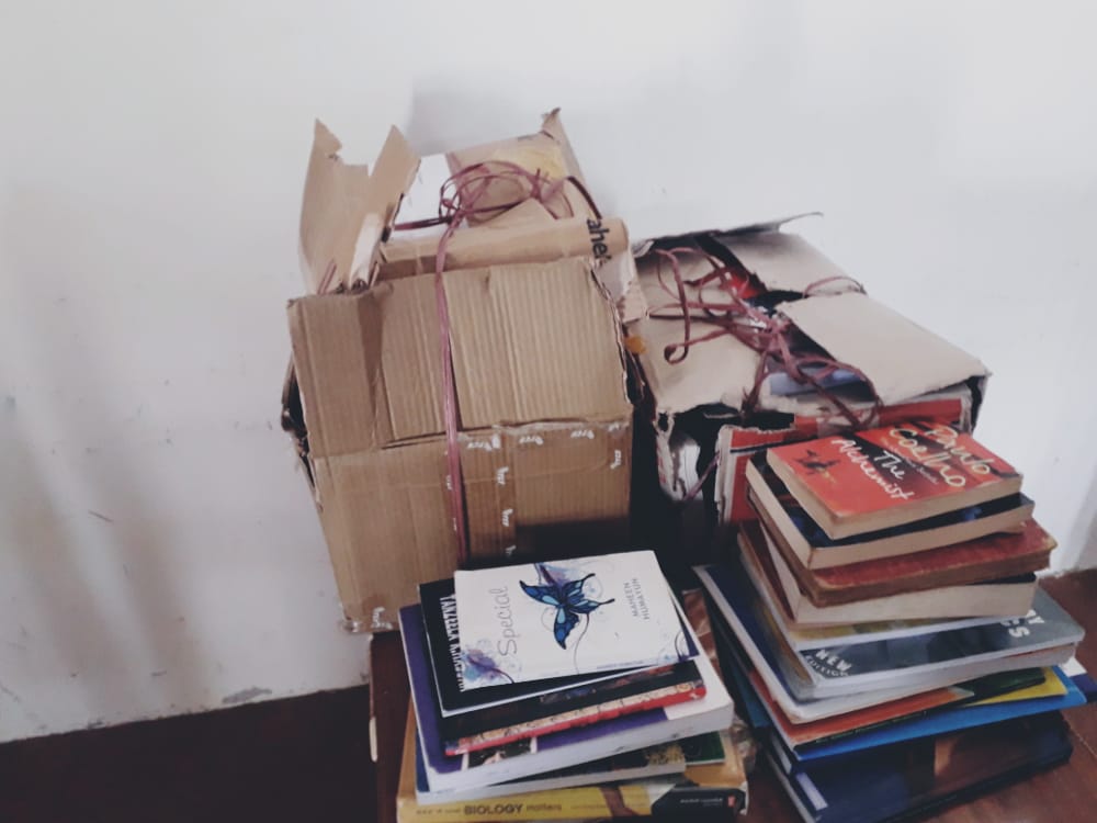 EssailibraryEPL's tweet photo. EPL is highly thankful to Madam Granaz Baloch  and Sikandar Bizanjo for donating books to Essai Public Library.

#DonateBooksToEPL
#SendBooksToBalochistan https://t.co/QCdHcxMdJu