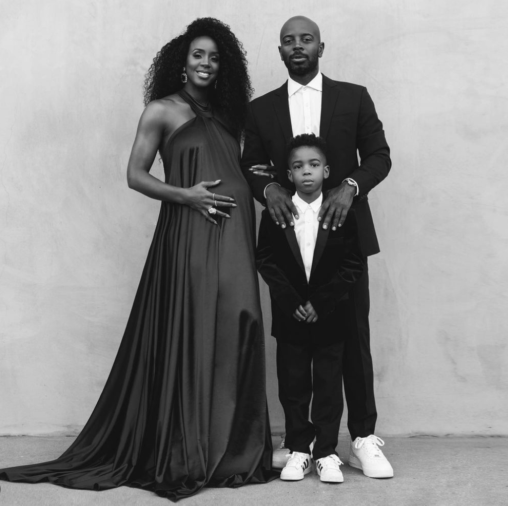 MsXaviB's tweet photo. Kelly Rowland & Tim Weatherspoon Welcome Baby Boy Noah Jon (Pic) https://t.co/QeIX45rMnX 👶🏽🎉🖤🍦
#KellyRowland #TimWeatherspoon #NoahJonWeatherspoon #ItsABoy https://t.co/AMAflYKt9f