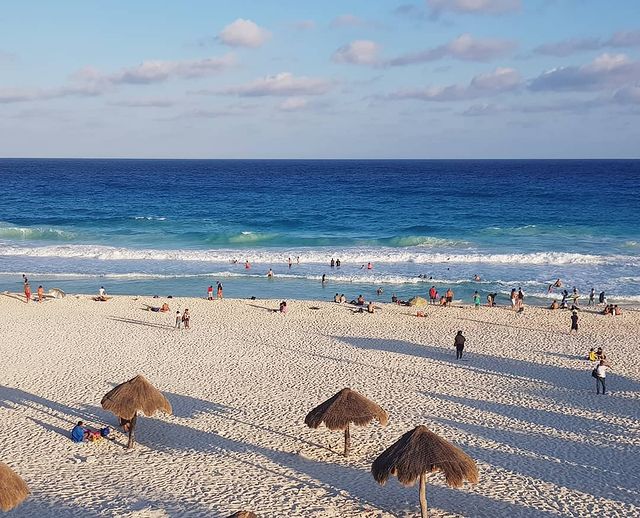 OuttravelfFun's tweet photo. Heute vor einem Jahr....😔

#cancunmexico #mexico #beach #playa #quintanaroo #vacation #happy #beachlife #strandlights #strandfoto #strandliebe #strandtag #holiday #sun https://t.co/4Yx3hOm4wj