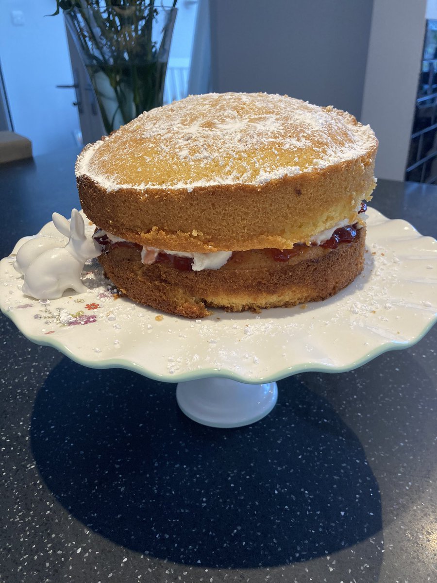 rebeccalangtonn's tweet photo. Been for a walk and baked a (slightly wonky) cake. That’s lockdown! 

#lockdownweekends #baking https://t.co/v5JnnmY0QL