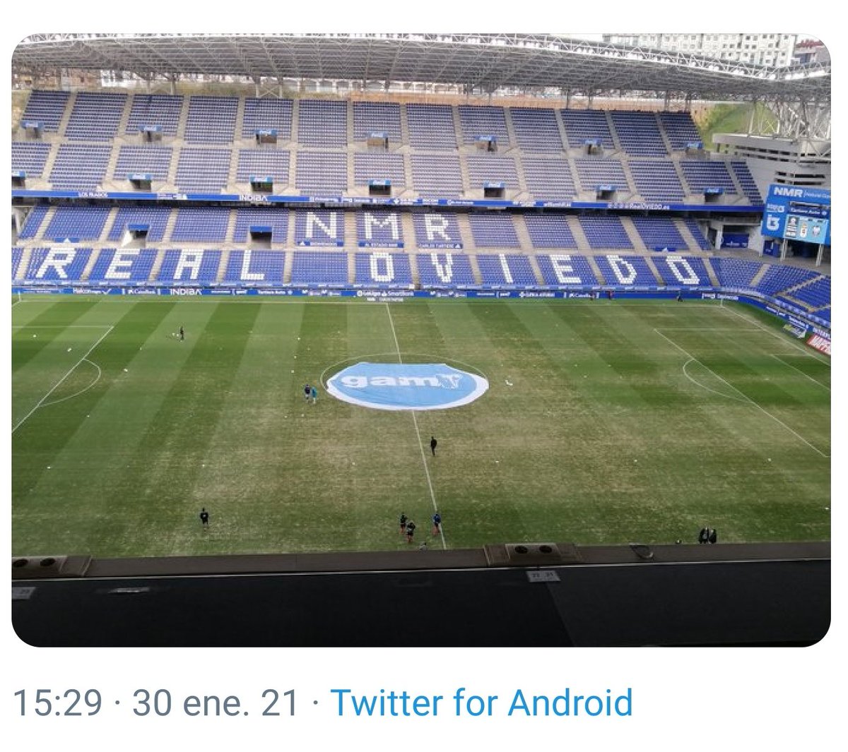 ub_langreo's tweet photo. Luce radiante e inmaculado hoy el césped en el Carlos PataTaltiere.
Este año habrá buena cosecha, está perfecto para la siembra.🤣
#Patatal https://t.co/T3c4ArgWLl