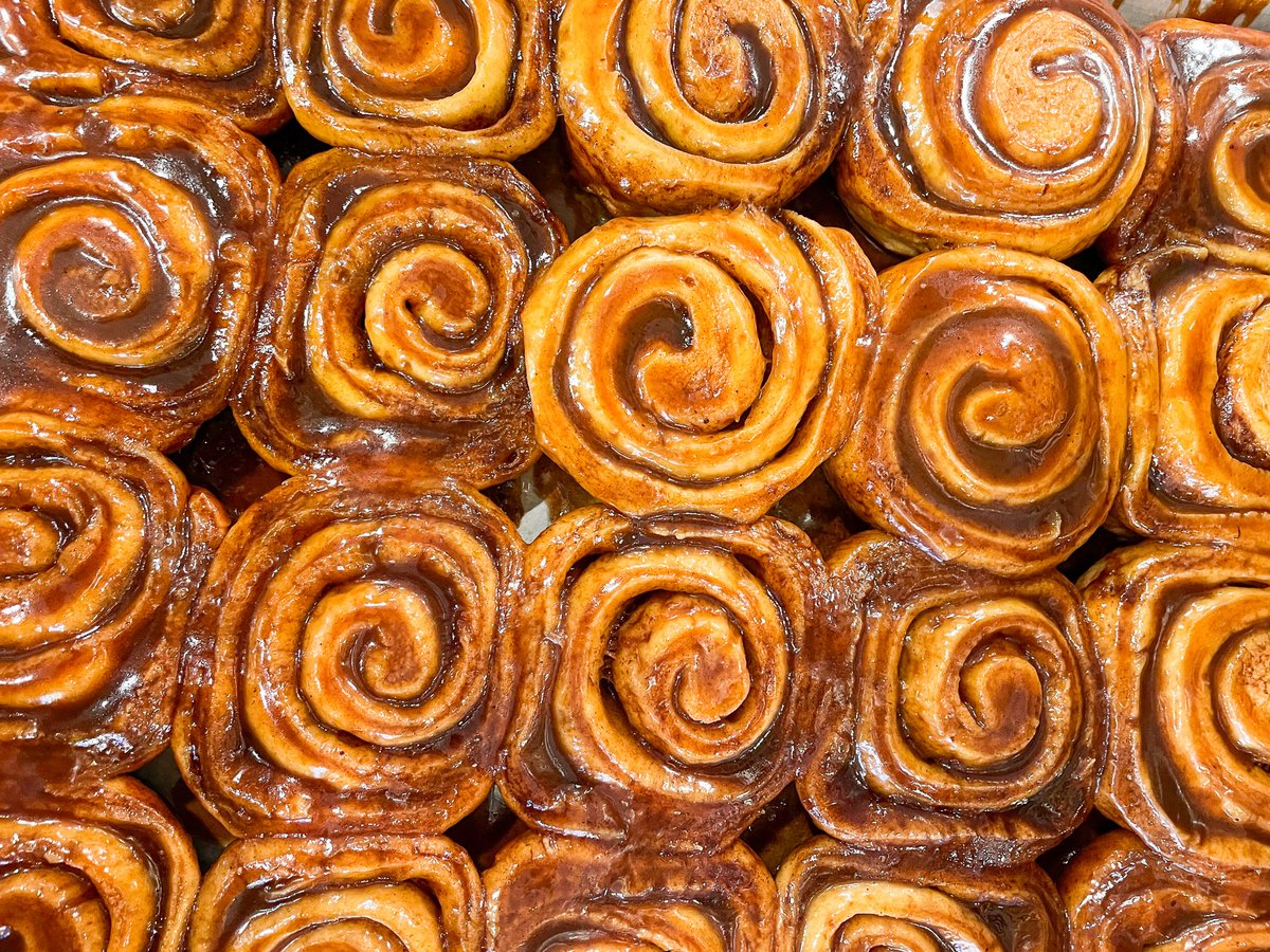 We extended the batch of ooey gooey caramel rolls from our Brunch Box so y’all can grab an order today when you takeout or dine-in (Saturday 1/30). We have a limited supply available! Get 2 for $5. toasttab.com/pamp