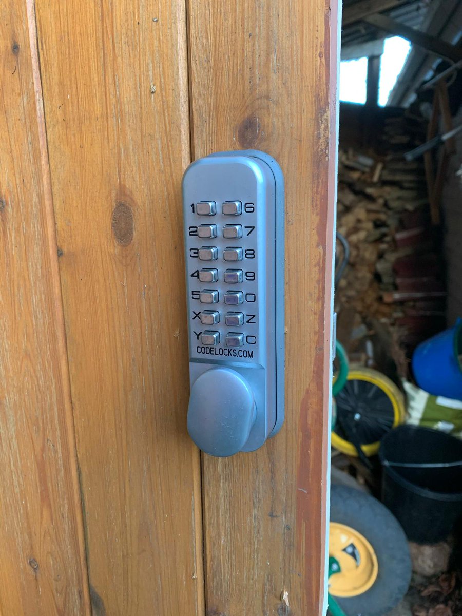 CodelocksInc's tweet image. The perfect way to secure your log store… our Codelocks mechanical range features a variety of locks that are easy to install for your Gates and Sheds. Find out more: zcu.io/VYhD #CodelocksMechanical #GateLocks