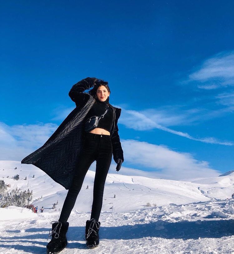 catayyuce's tweet photo. Kardan adam yapsak senle☃️💙@KamitAyyuce #ayyucekamit https://t.co/GsdWGQWHuI