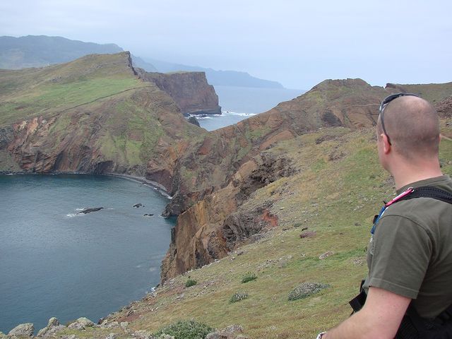 OuttravelfFun's tweet photo. Das Klima von #Madeira ist bekannt. Zum Glück bleibt die Insel vom Massentourismus verschont und gehört abseits der Hauptorte den sportlichen Aktivurlaubern, den Wanderern und Naturliebhabern. 

#wandern #madeiraisland #hiking #portugal #hike #trekking #outdoorsrs #berge https://t.co/bh1i9DPezg