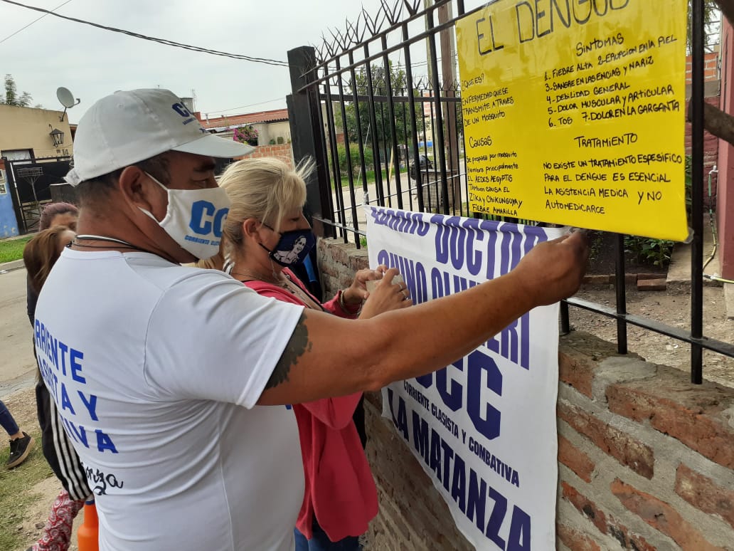 BChinoOliveri's tweet photo. Hoy sabado 30 de enero. 
En el Barrio Mujica lindante a nuestro Barrio Néstor "chino" Oliveri nos juntamos con los compañeros del Movimiento Evita para llevar adelante la campaña Organización comunitaria para la Reconstrucción Argentina

#SolidaridEnAccion

⬇️⬇️ https://t.co/rLVWwVzXml