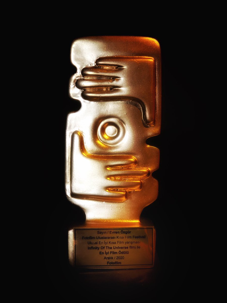 evrenozgur_'s tweet photo. INFINITY OF THE UNIVERSE 
Aralık 2020’de Düzenlenen 
FotoFilm Uluslararası Kısa Film Festivalinden Elde Ettiğimiz En İyi Ulusal Film Derecemizin 
Ödül Heykeli 
Birkez Daha Festival Yönetimine ve Değerli Jüri Üyelerine Çok Teşekkür Ederim @Fotofilmarttv 
#shortfilm #award #WINNER https://t.co/bWcYnqeYom
