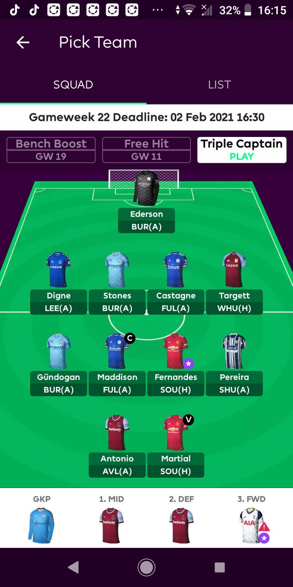 Banterous_Bruno's tweet photo. @afccxo @OfficialFPL Very similar teams my dude https://t.co/g2e38YFuO2