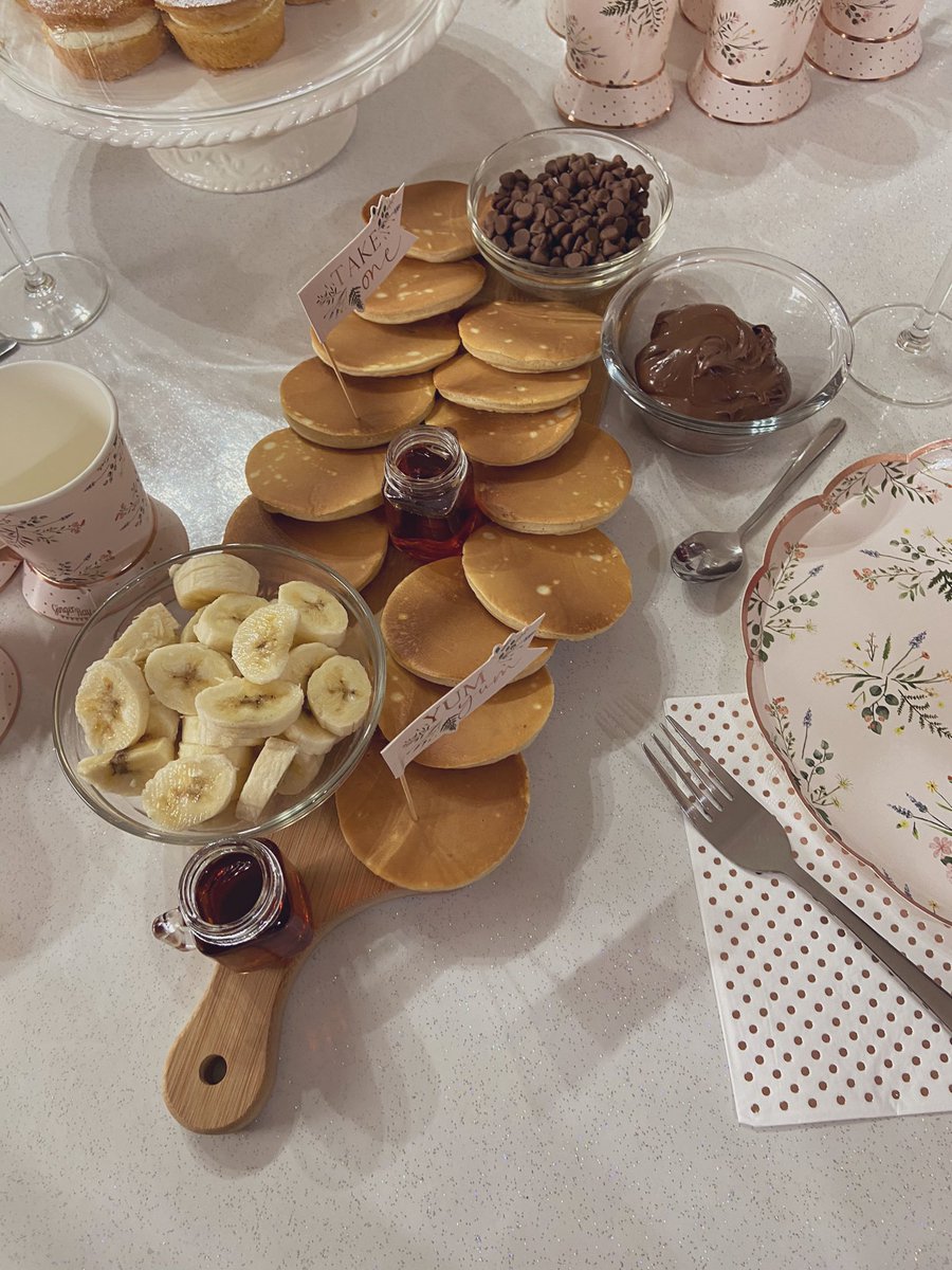 AversaQuads's tweet photo. Happy Birthday to our oldest sister Rosa!!! We surprised her with a Afternoon Tea at home! โค๏ธ๐ซ๐คฉ
.
.
.
.
#aversaquads #quads #quadruplets #identicalquads #identicalquadruplets #identical #naturallyconceived #monochorionic #monozygotic #oldestsister #happybirthday #afternoontea https://t.co/BP36jCxoyI