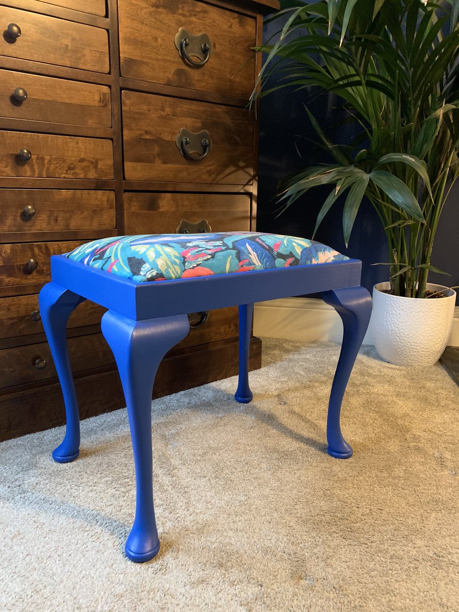 FeatureFurnish1's tweet image. This dated and forgotten footstool has been brought back to life giving it a fresh funky quirky finish. Fabric by @Linwood_Fabric DM for price 🧡🖤🤍