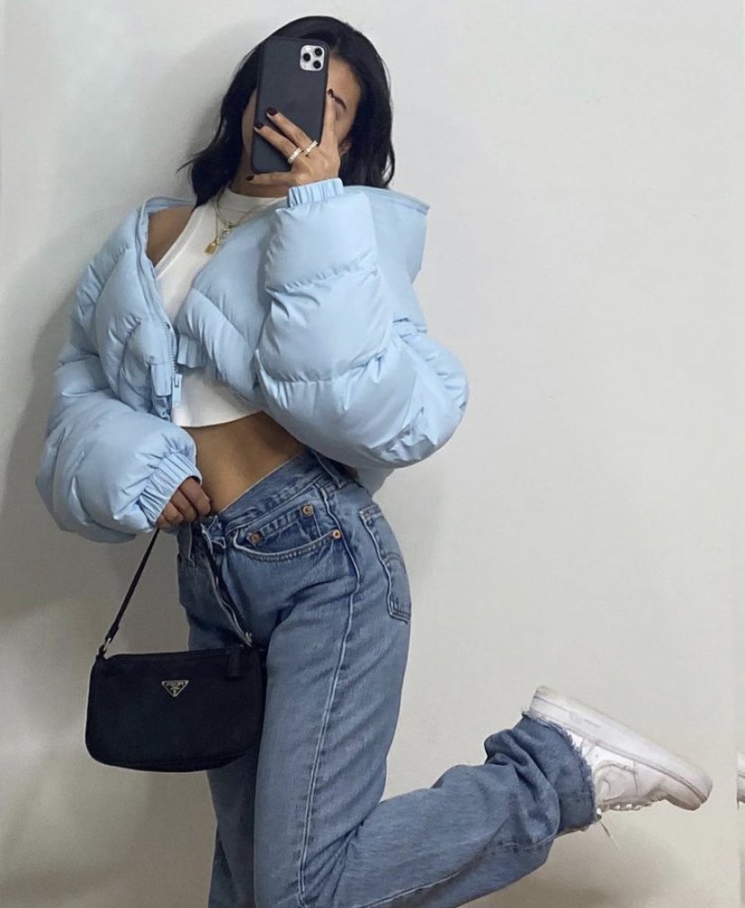 badestoutfit's tweet photo. baby blue https://t.co/OKibeOSFGK