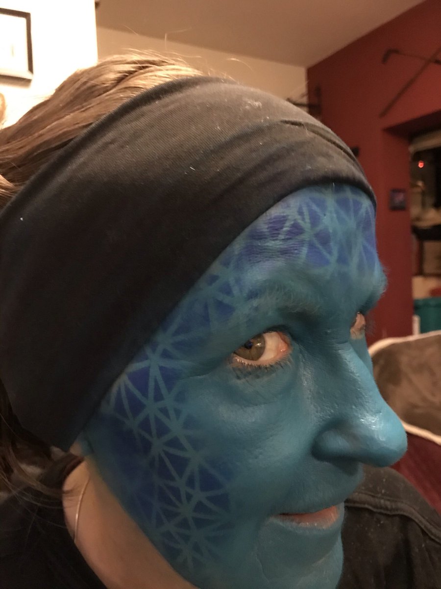 wheelabouts's tweet image. Keep eyes to the skies - ‘Aileen the Alien’ is on her way!! She’s bringing Buzz the Astronaut &amp;amp; Bubbles the lost baby alien with her... @Arts_Wales_ @Articulture_ @TheFetchTheatre @OutdoorArtsUK