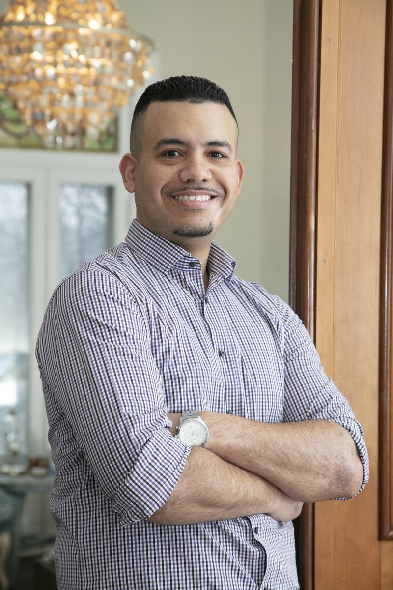 RoseInsuranceCT's tweet image. All of our employees mean the absolute world to us, but today, we’re taking the time to give a special thanks to Carlos for all of his hard work! We are grateful for the time &amp;amp; energy you are able to dedicate to your work &amp;amp; customers! Thank you for being a part of Rose Insurance!