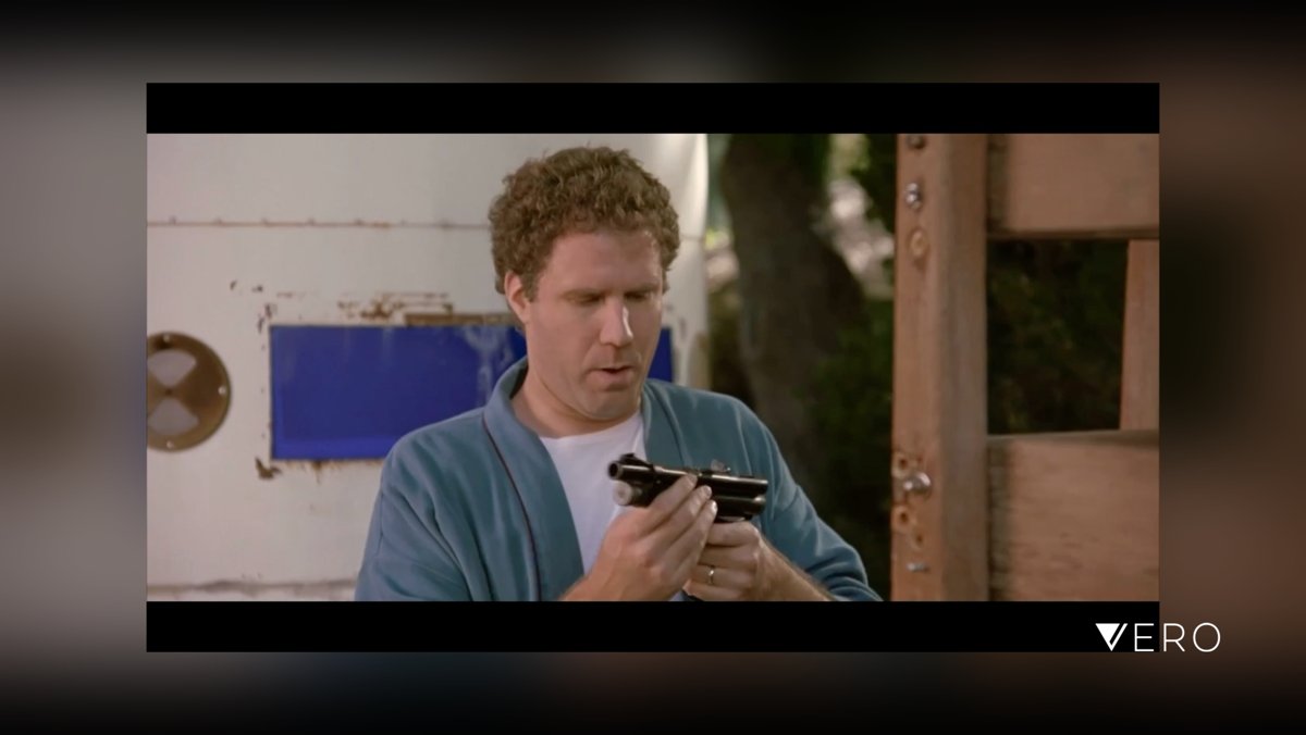 Voicesfilm's tweet image. “The dart 🎯 man￼... you got a fucking 🎯 in your neck￼!”
The Tranquilizer Gun￼
“Old School”, 2003
Directed by Todd Phillips
Will Ferrell And￼ Seann William Scott

#OldSchool #WillFerrell #SeanWilliamScott #ToddPhillips #FrankTheT… vero.co/wescandela/5G7…