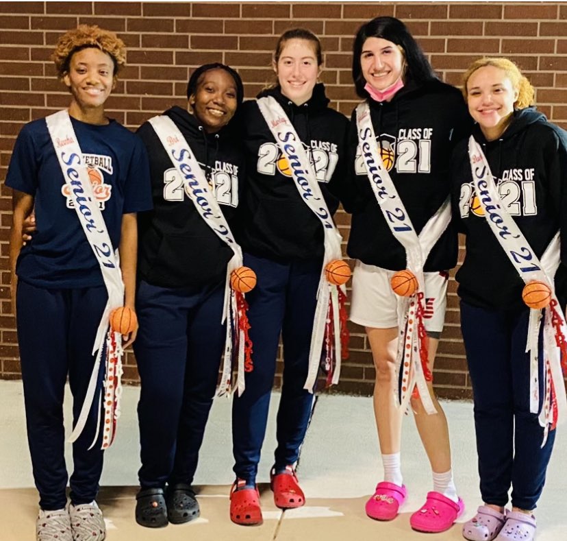 VMHSGirlsBB's tweet photo. What a night!!! Had the opportunity to Thank our 7 seniors for their 4 years of commitment to Patriot Nation!! 5 seniors started the game, just to see those smiles! Senior Marley Rokas on  🔥 36 points and 16 rebounds! @_rokas_22 @EdwardsTara08 #whosnext https://t.co/F6CGQTTXbZ