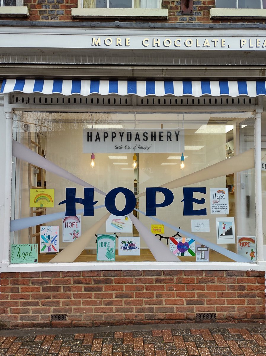 <a href="/happydashery/">Stevie</a>'s new #windowdisplay designed by #sylviesigns in #LeightonBuzzard #Bedfordshire is inspiring especially on rainy ☔ cold Saturday at end January. Love message 💗 of #hope #40000reasonstocare 
#actionforhappiness #whereyoushopmatters #shoplocal #lockdownuk #StaySafe
