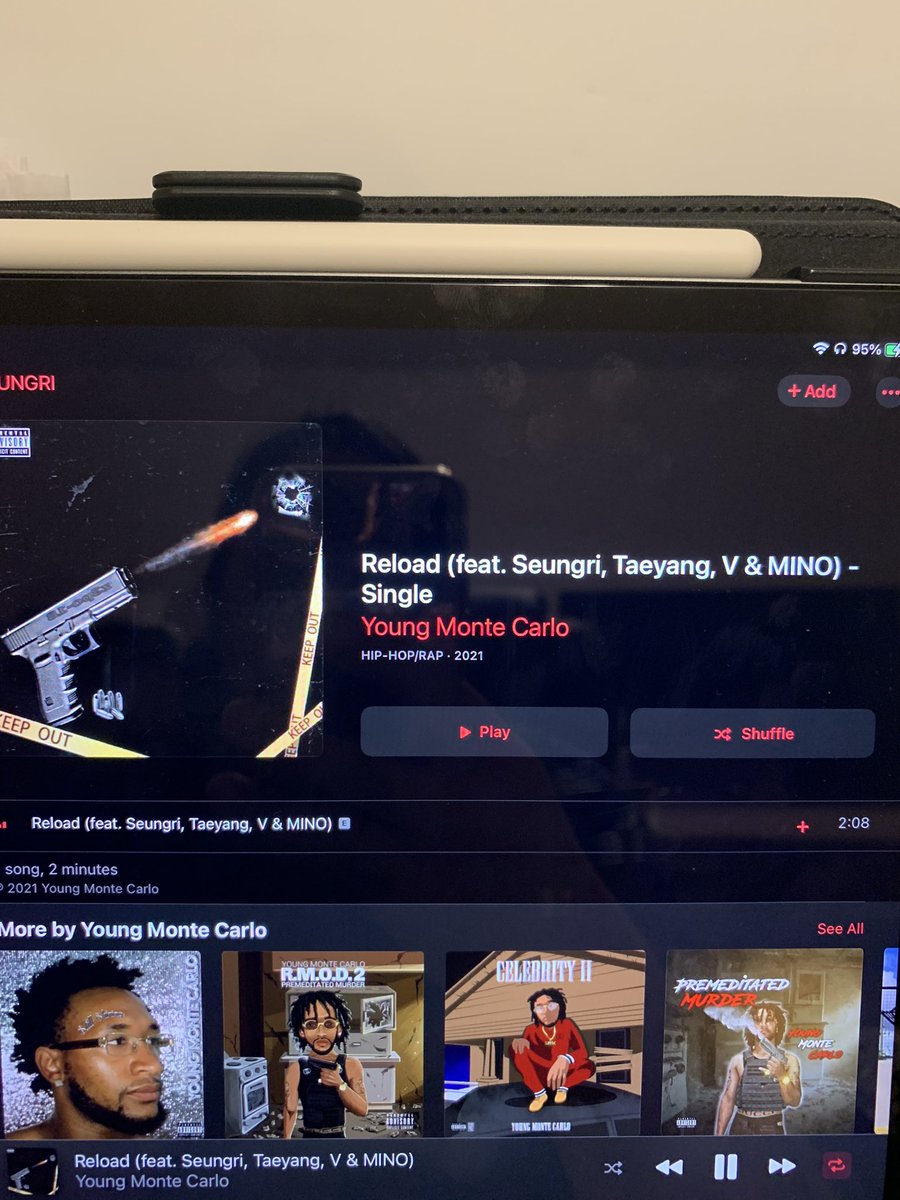 baepsaedrop's tweet photo. CAN SOMEONE EXPLAIN WHATS GOING ON????? @BTS_twt https://t.co/v3IePEXhxo