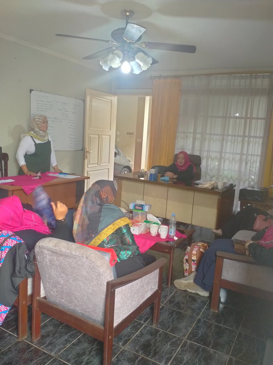 ElisHoerur's tweet photo. 08 Januari 2021
Pendampingan, persiapan RAT tb 2020
Selamat dan sukses utk Koperasi Muslimah Insan Mandiri berkolaborasi dg BPJS Ketenagakerjaan

@penyuluhkoperasi
@kemenkopukm

#penyuluhkoperasi
#ppklkemenkop
#ppklprovinsijawabarat
#ppklkabupatenciamis https://t.co/ap39Vjp7EU