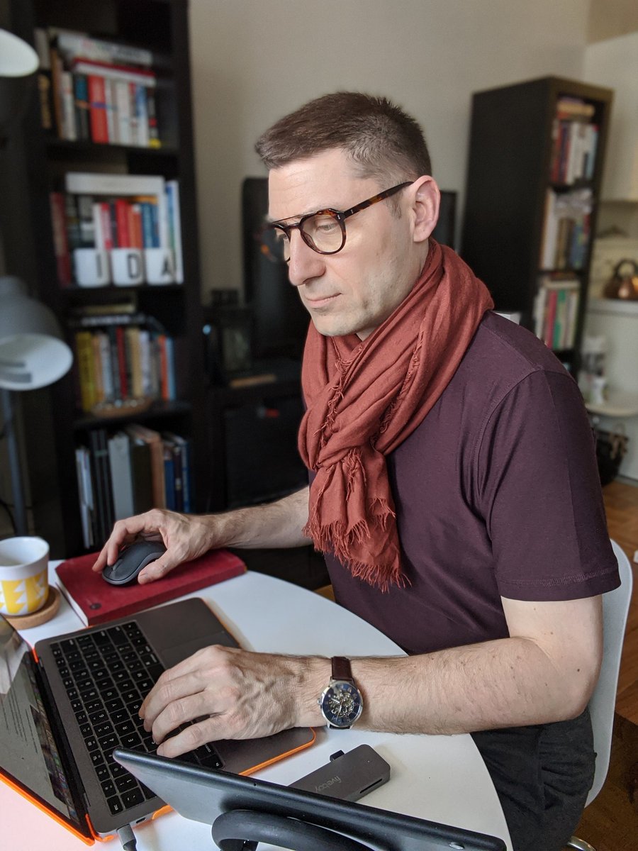 earlofjames71's tweet photo. Command central.
Let's do this, Saturday!
@vuoriclothing
#notwfm #notinfluencer #vuori #comfort https://t.co/5oz6AMh7iN