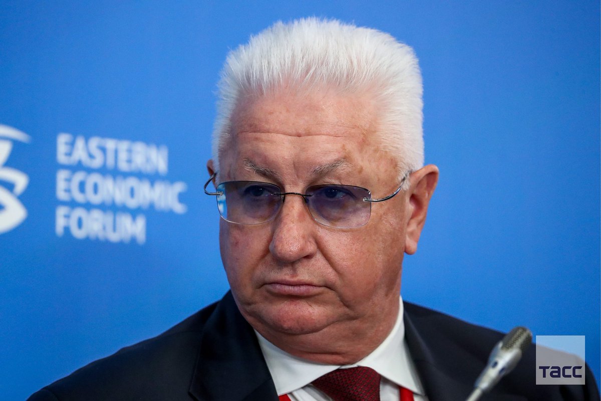 Трое студентов Астраханского государственного университета были отчислены согласно уставу вуза за административное правонарушение. По словам ректора Константина Маркелова, они принимали участие в несанкционированной акции 23 января:
go.tass.ru/5TuK