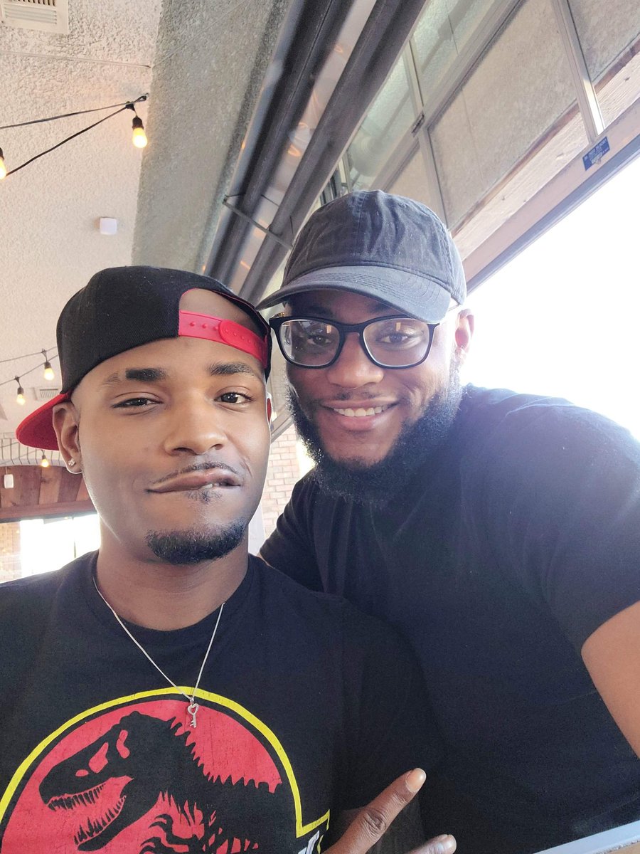 ThisIsSoUsInc's tweet photo. 💪🏾🐻👑🦸🏾♂️💯♥️ #ThisIsSoUs we totally forgot to post these from our lunch date earlier this week.
#ThisIsSoUsInc #GreatTimes‼️ https://t.co/vRccN1S8SB
