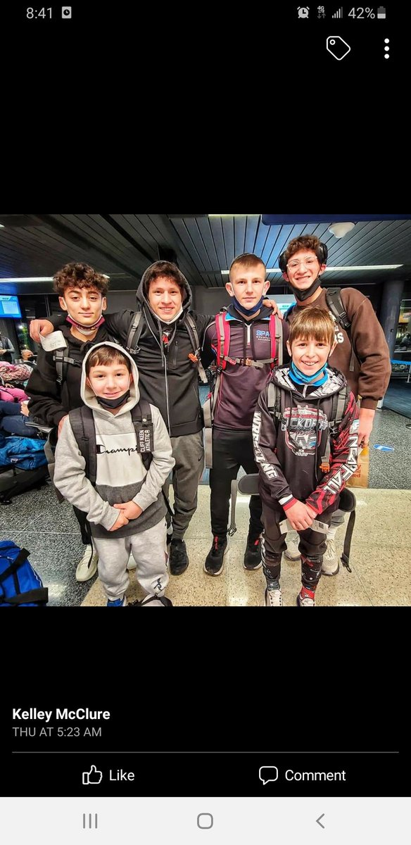 EloyRod42019297's tweet photo. Illinois hammers reppin in the grand canyon state
#SPARWRESTLING
#SILVACLAP
#GRINDLIKEWEDO
#FLOWRESTLING https://t.co/Lmbs9wKgUe