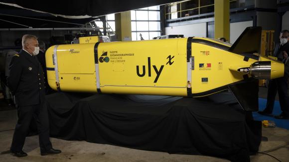 Au fil de l'eau. Et si les abysses sortaient du noir ? Le robot sous-marin UlyX peut plonger à 6 000 mètres

francetvinfo.fr/replay-radio/a…
