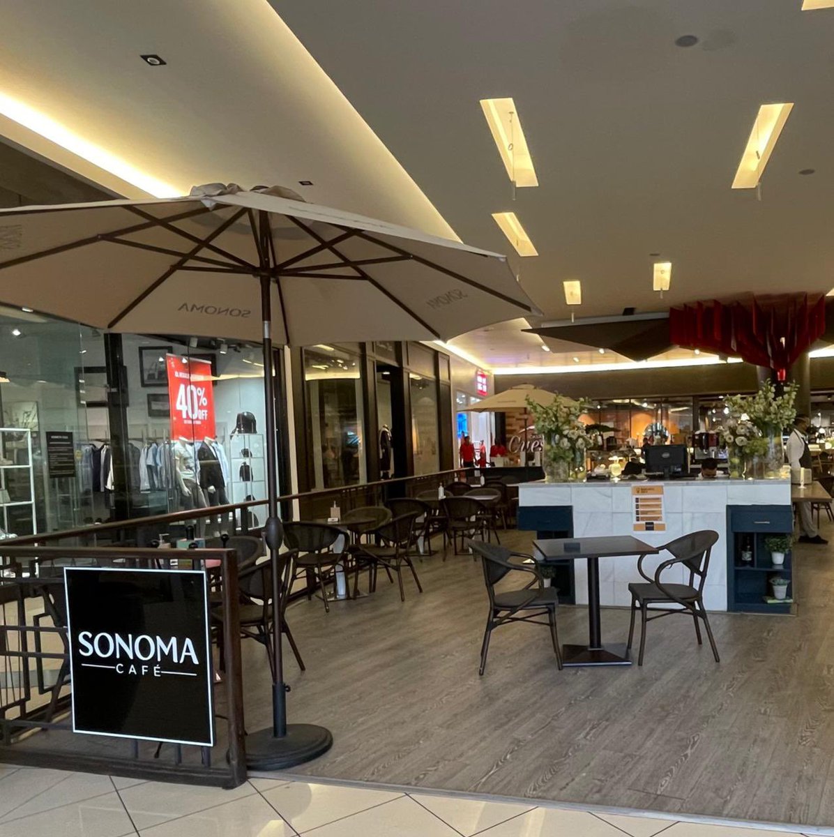 Ágora Mall tweet media