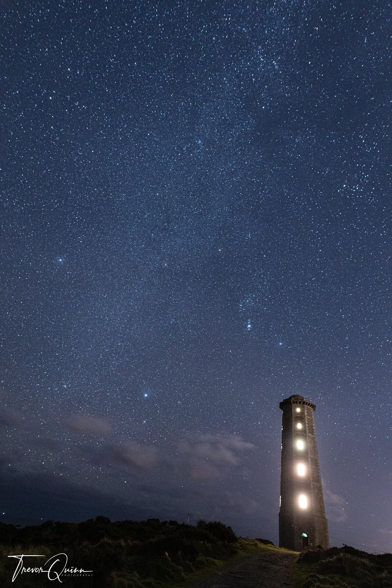 trevorquinnphot's tweet photo. Orion and night sky over Wicklow 8th Jan
#wicklowtown #wicklow #wicklowharbour #wicklowhead #astronomy #stars #nightsky #lighthouse #vmweather @deric_tv @barrabest @StormHour @LensAreLive @PictureIreland @Welcome2Wicklow @WicklowTownTeam @Wicklow_News @visitwicklow https://t.co/GeLYadClFf