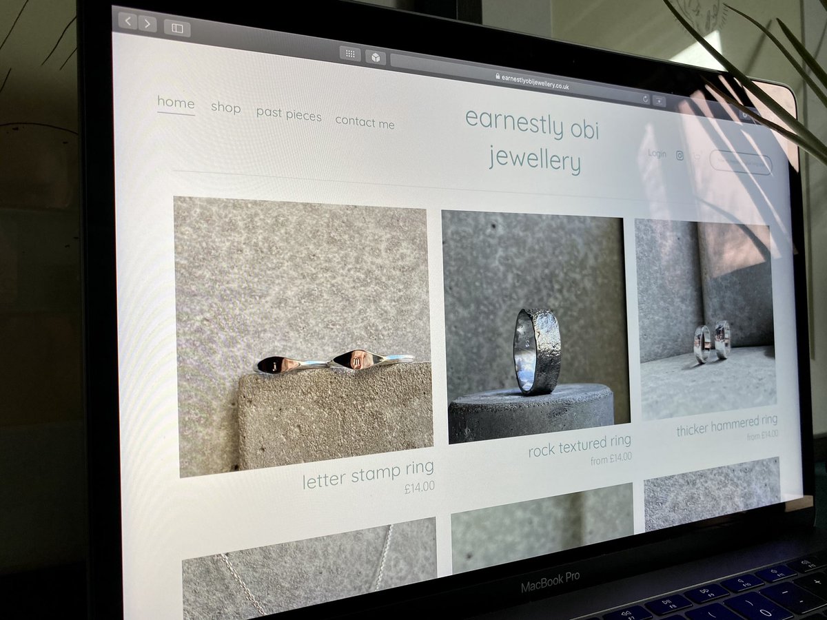 liagibalannen's tweet image. the new rings are up on my website !!! earnestlyobijewellery.co.uk

and i’m going to give one away !! retweet this tweet and follow my instagram (earnestlyobijewellery) to be in with the chance of winning 😊 i will pick a winner on wednesday night