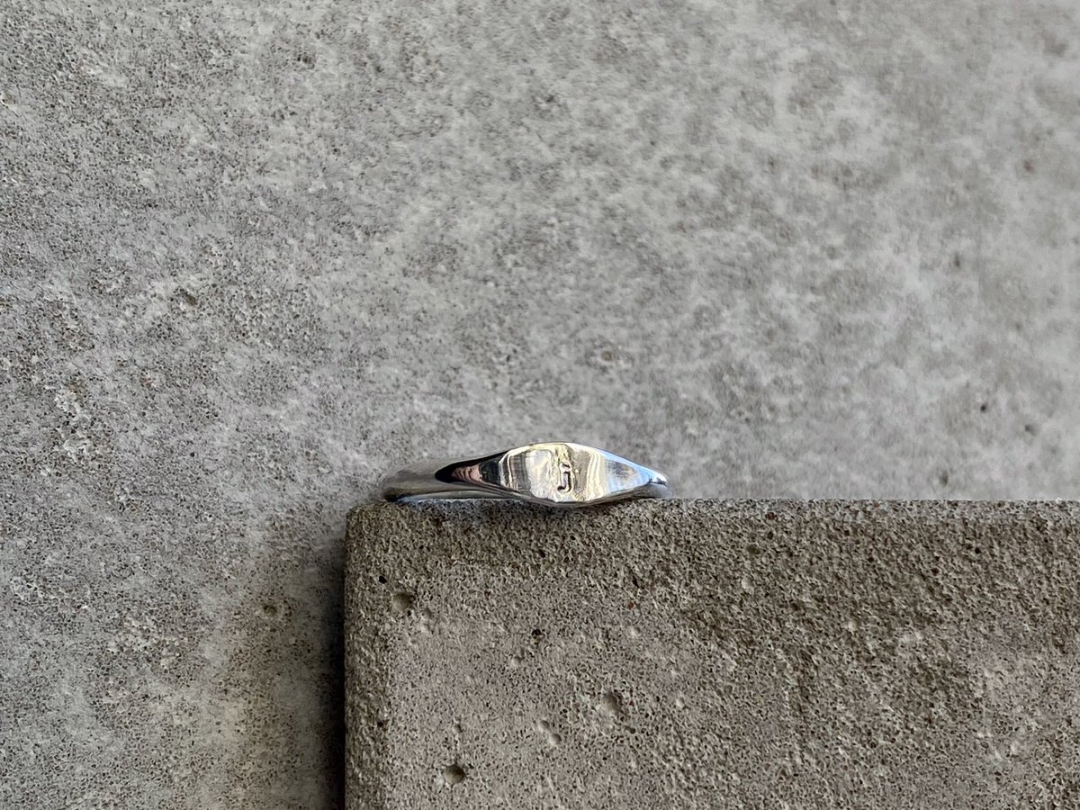 liagibalannen's tweet image. the new rings are up on my website !!! earnestlyobijewellery.co.uk

and i’m going to give one away !! retweet this tweet and follow my instagram (earnestlyobijewellery) to be in with the chance of winning 😊 i will pick a winner on wednesday night